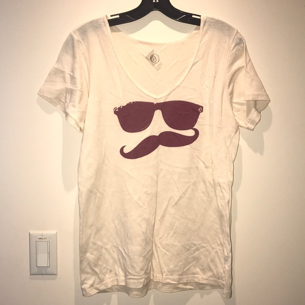Vocom vneck tee